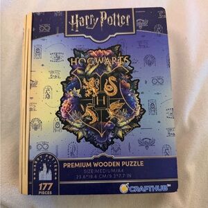 Harry Potter Hogwarts Crest Premium Wooden Puzzle - Blue & Gold
